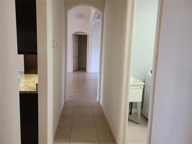 $3,400 | 629 Rosemary Circle, Bradenton, FL 34212