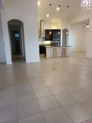 $3,400 | 629 Rosemary Circle, Bradenton, FL 34212