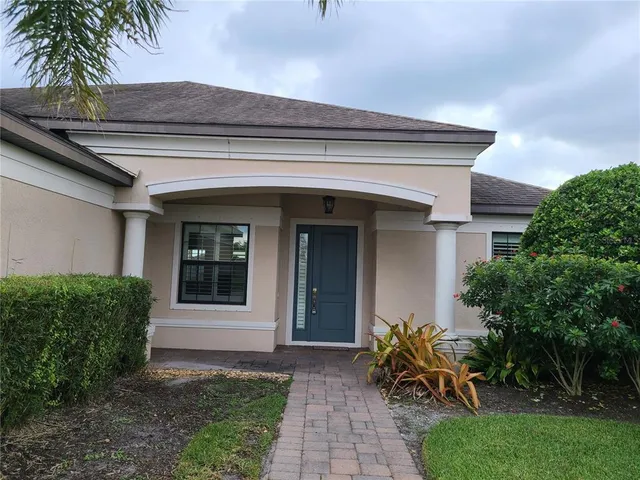 $3,400 | 629 Rosemary Circle, Bradenton, FL 34212