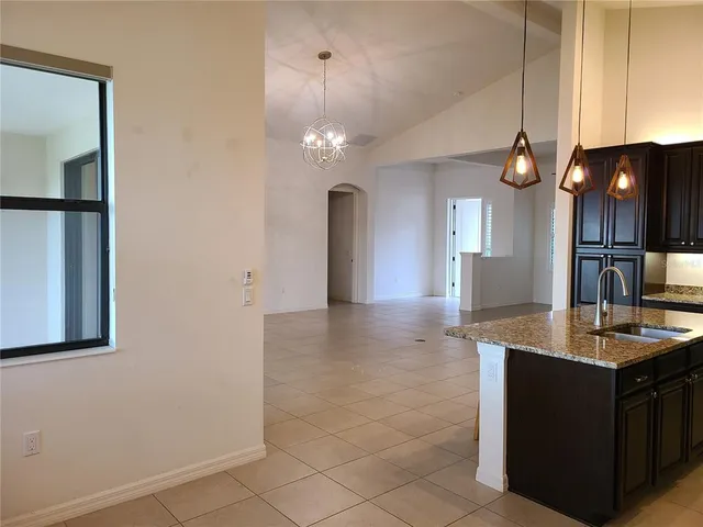 $3,400 | 629 Rosemary Circle, Bradenton, FL 34212