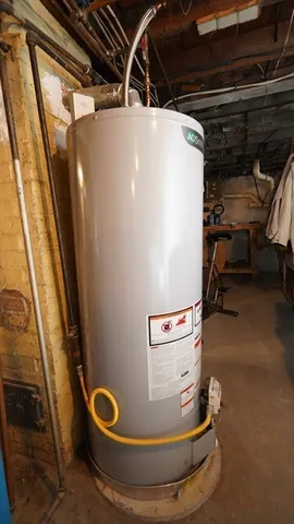 a view of utility room