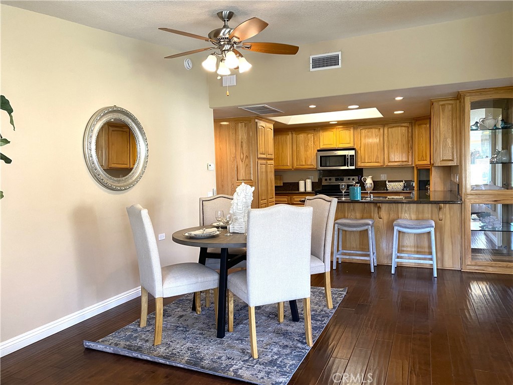 1220 Scioto Road Seal Beach, CA 90740 - Photo 13 of 35