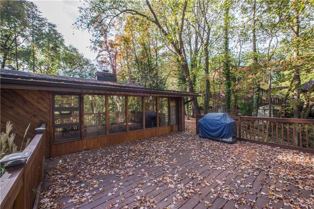 39 Buckhill Road Pittsburgh, PA 15237 - Photo 22 of 25 The large deck is plenty big for all of your outdoor furniture.