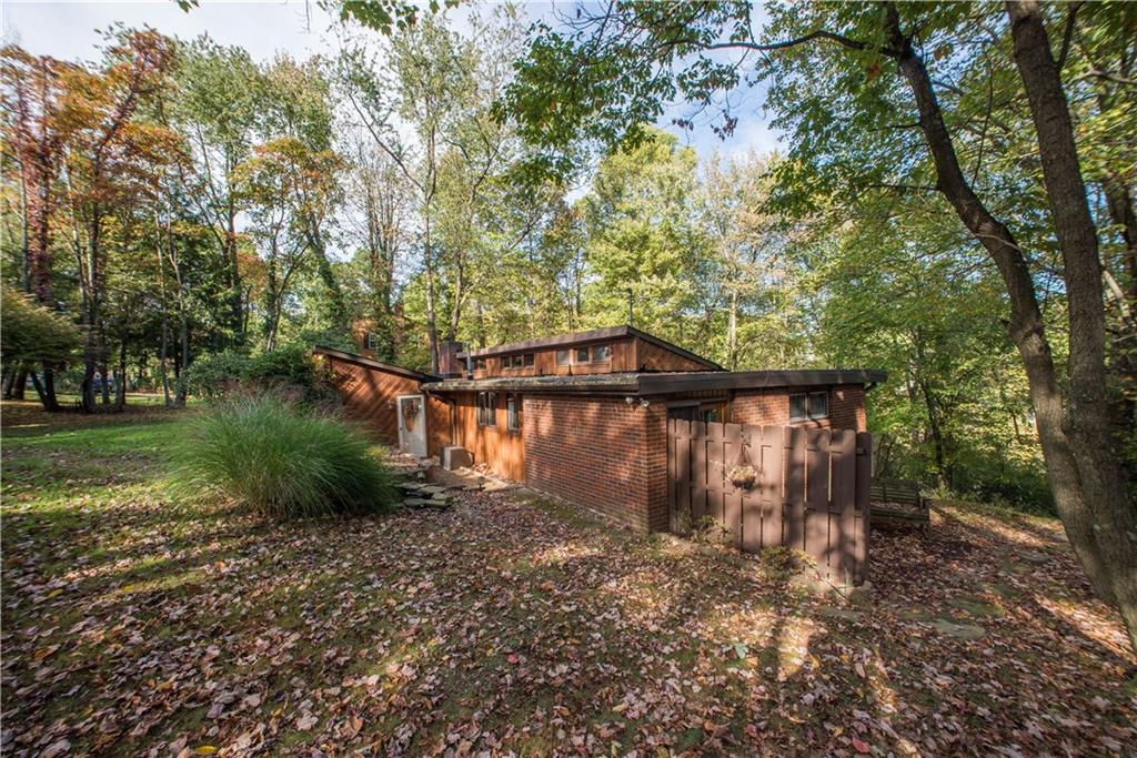 39 Buckhill Road Pittsburgh, PA 15237 - Photo 4 of 25 A setting without a neighbor in sight!
