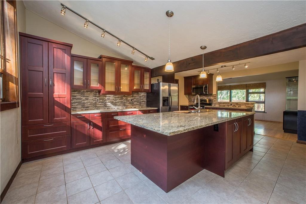 39 Buckhill Road Pittsburgh, PA 15237 - Photo 6 of 25 A baker's dream kitchen!