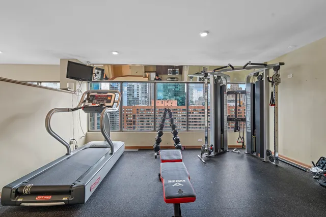 $218,500 | 230 East Ontario Street, Unit 1703, Chicago, IL 60611