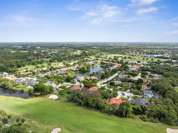 $769,000 | 5020 Southwest Elk River Court, Palm City, FL 34990