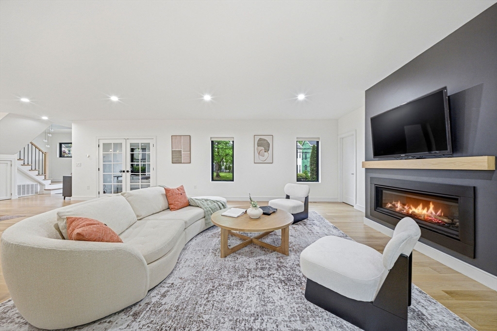 284 Webster Street Newton, MA 02466 - Photo 2 of 42
