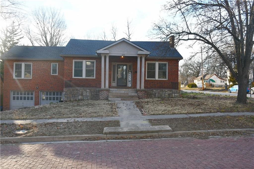 1041 North 5th Street Independence, KS 67301 - Photo 2 of 48