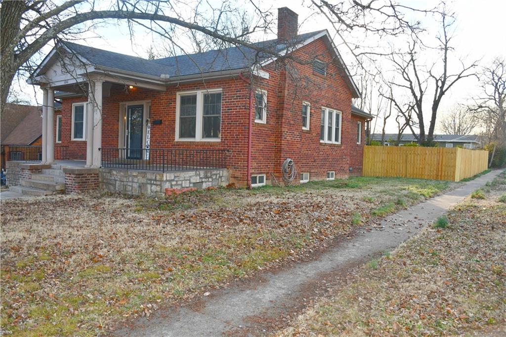 1041 North 5th Street Independence, KS 67301 - Photo 5 of 48
