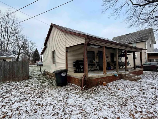 $144,900 | 207 Lisle Street, Kendallville, IN 46755