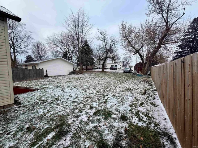 $165,000 | 207 Lisle Street, Kendallville, IN 46755