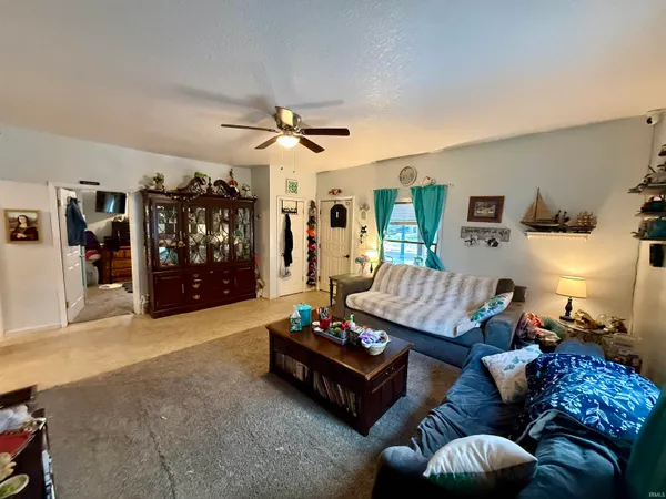$144,900 | 207 Lisle Street, Kendallville, IN 46755