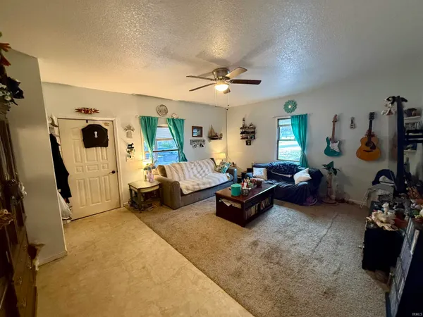 $144,900 | 207 Lisle Street, Kendallville, IN 46755