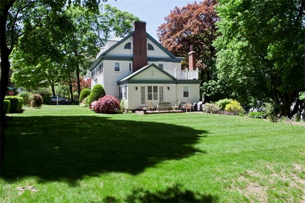 79 Shornecliffe Road Newton, MA 02458 - Photo 9 of 9 Gallery Image 9