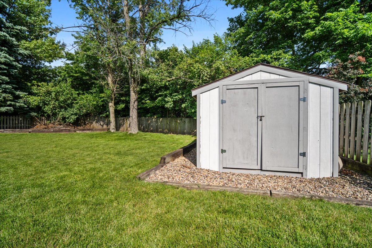 16 Rutherford Court Bloomington, IL 61705 - Photo 23 of 25 Gallery Image 23