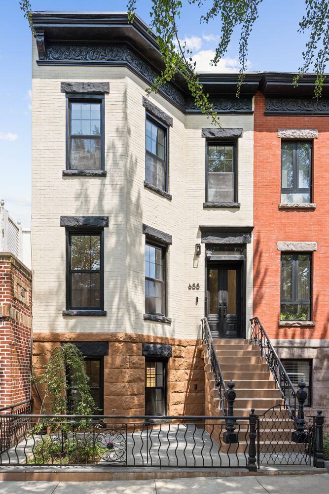 655 Decatur Street Brooklyn, NY 11233 - Photo 2 of 23