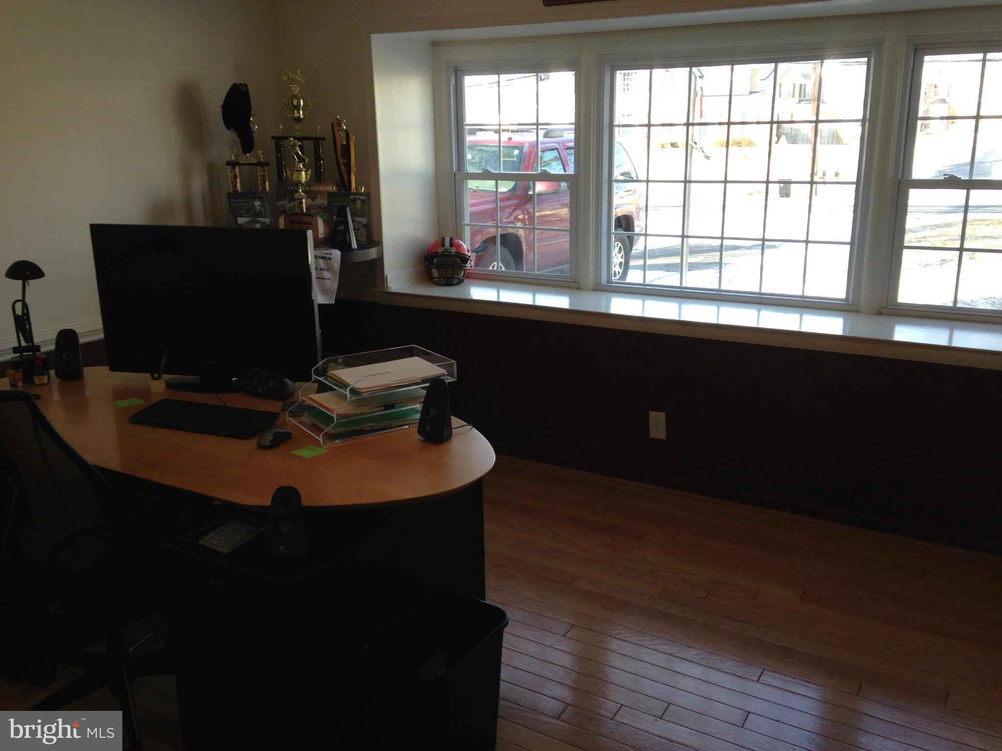 13932 Schaeffer Road Germantown, MD 20874 - Photo 16 of 25 Dining Room