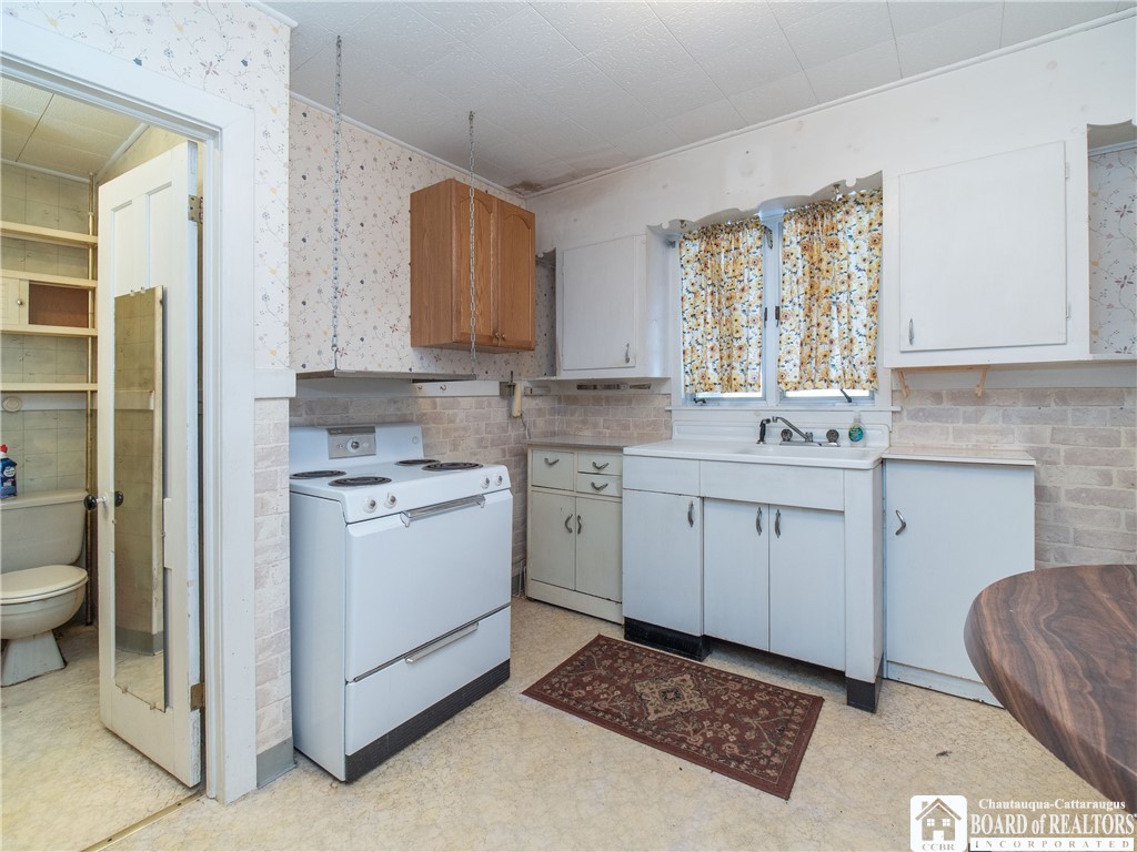 149 Baker Street Jamestown, NY 14701 - Photo 24 of 27