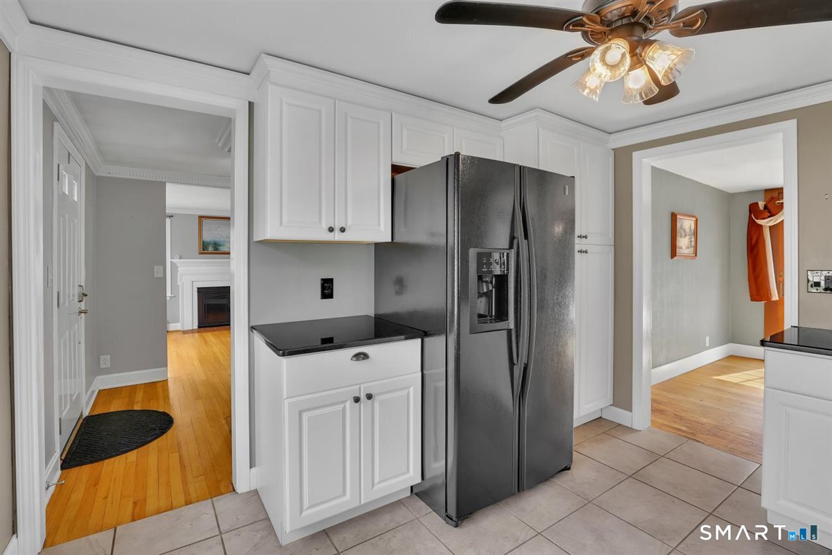 65 Doane Street Manchester, CT 06042 - Photo 10 of 40