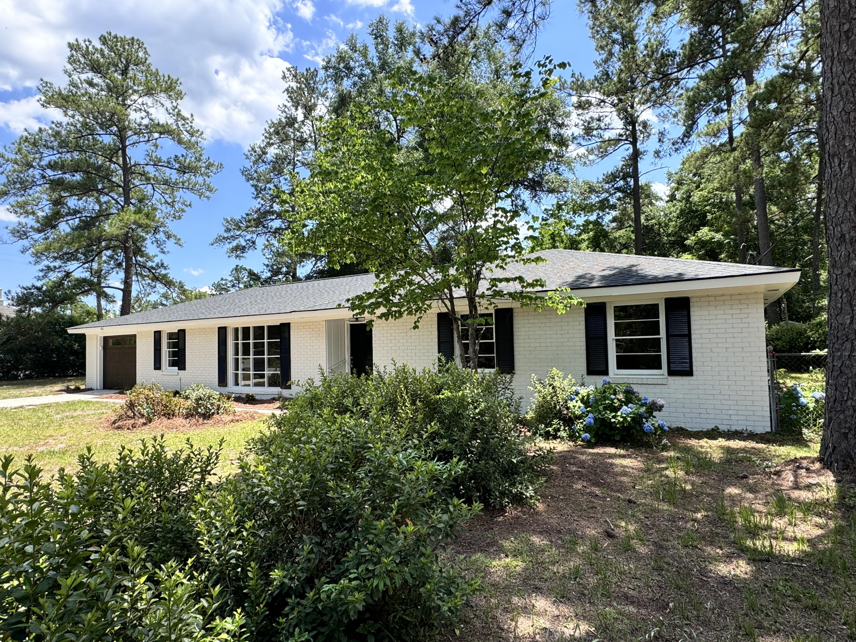 401 Constance Street Walterboro, SC 29488 - Photo 3 of 83 401 Constance Street