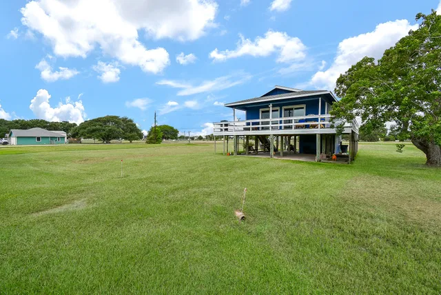$240,000 | 448 Stovall Drive, Palacios, TX 77465