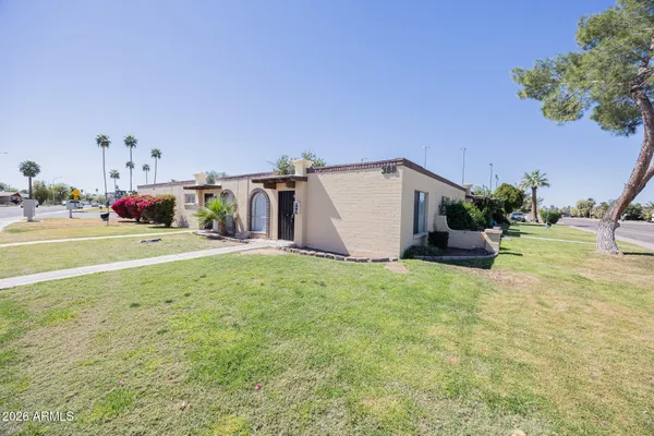 $1,195 | 388 North Comanche Drive, Unit 6, Chandler, AZ 85224