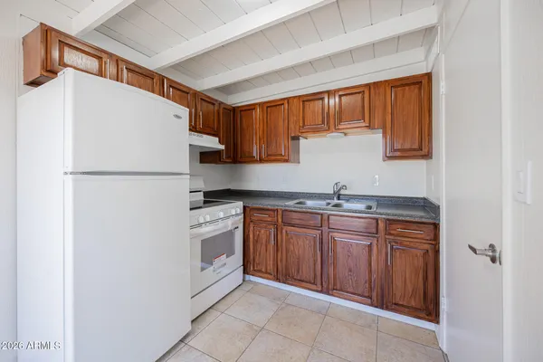 $1,195 | 388 North Comanche Drive, Unit 6, Chandler, AZ 85224