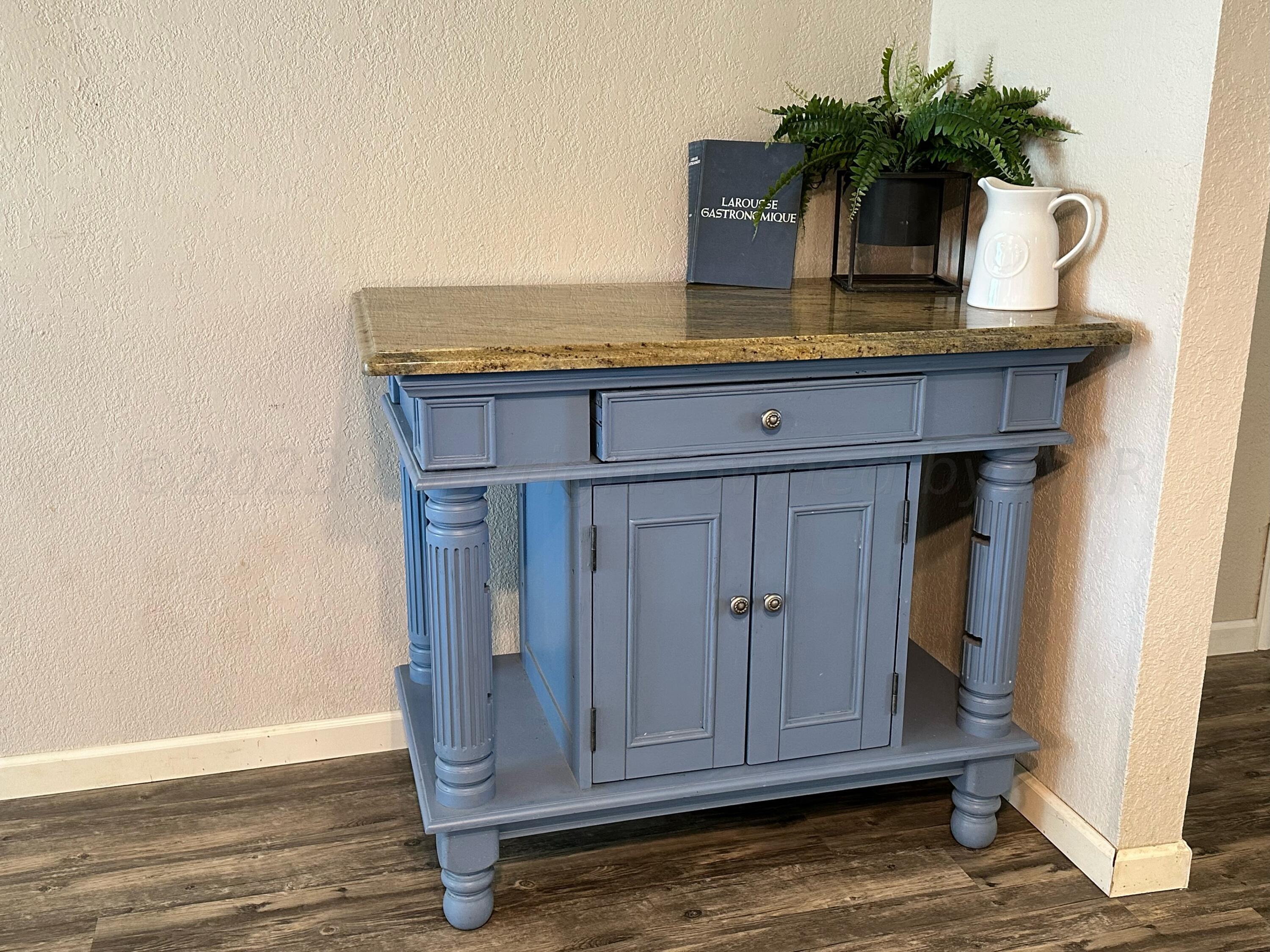 813 Ave R Sunray, TX 79086 - Photo 3 of 17 Entry