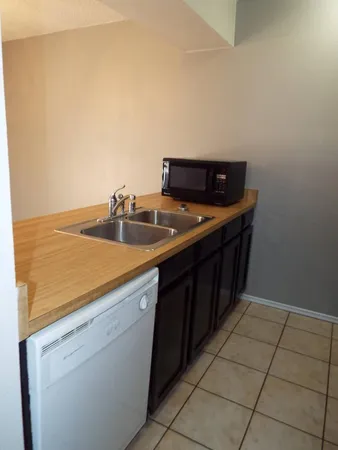 $1,700 | 1688 West Village Way, Tempe, AZ 85282