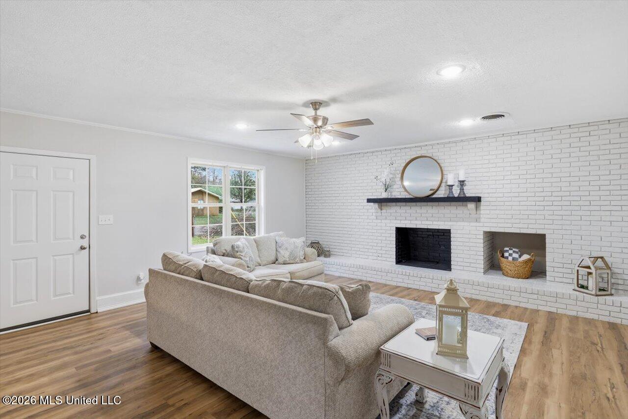 2051 Melvin Road Pearl, MS 39208 - Photo 5 of 26 05-2051 Melvin Rd _ Home Tours MS