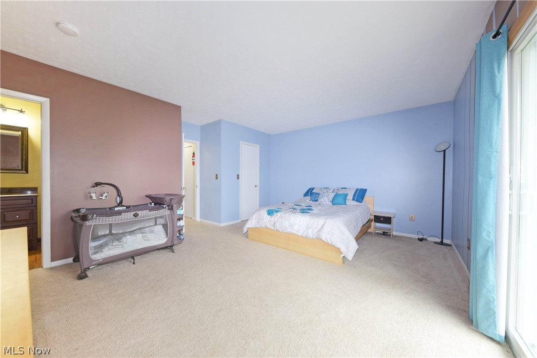 19566 Hunt Road Strongsville, OH 44136 - Photo 18 of 25 Gallery Image 18