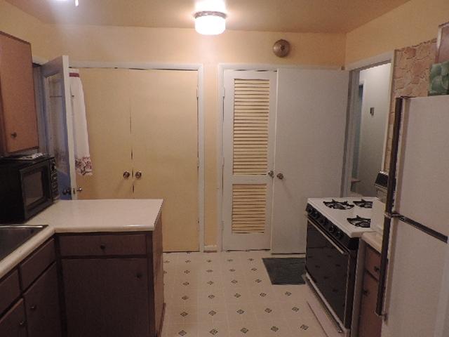 1653 Andrews Road Northwest Roanoke, VA 24017 - Photo 14 of 16 DSCN0272