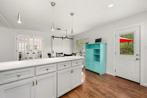 $525,000 | 509 East 17th Street, Georgetown, TX 78626