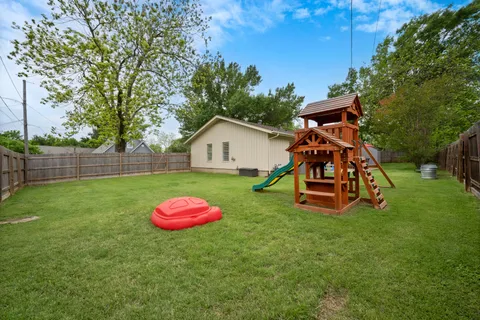 $525,000 | 509 East 17th Street, Georgetown, TX 78626