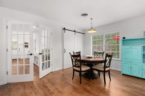 $525,000 | 509 East 17th Street, Georgetown, TX 78626