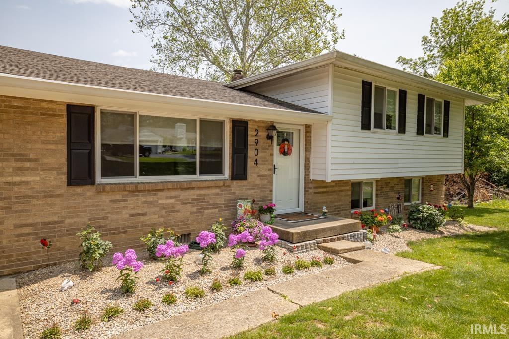 2904 North Coats Road Marion, IN 46952 - Photo 1 of 26 Gallery Image 1