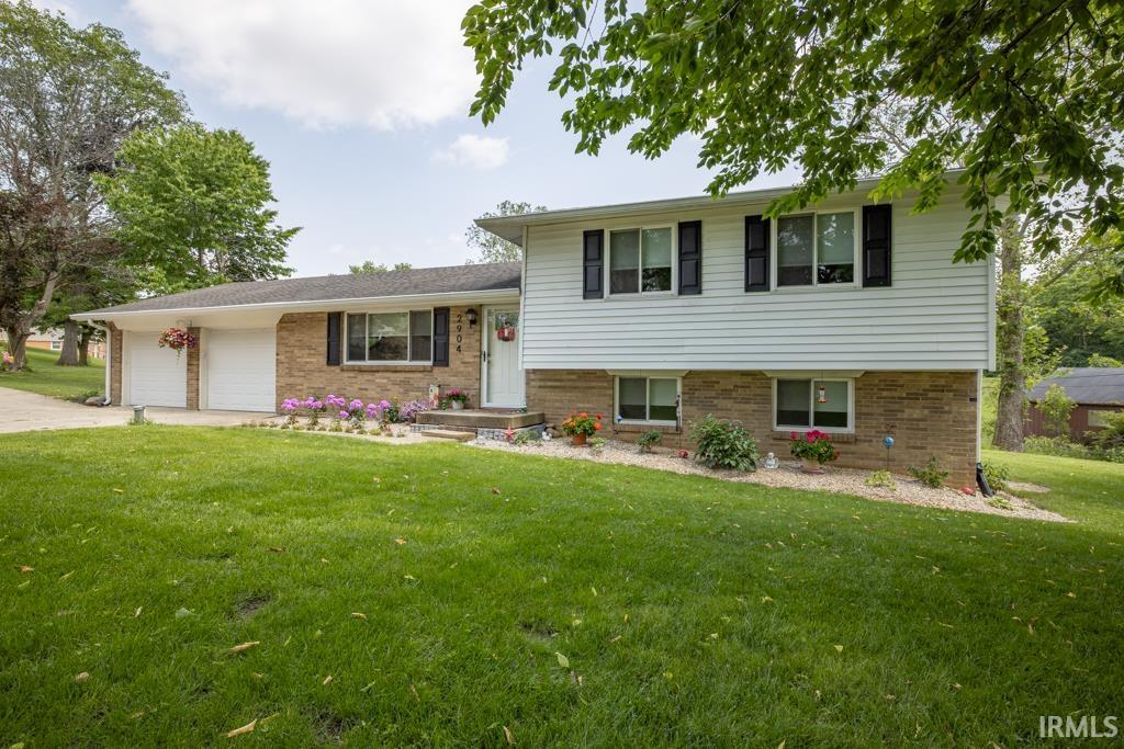 2904 North Coats Road Marion, IN 46952 - Photo 2 of 26 Gallery Image 2