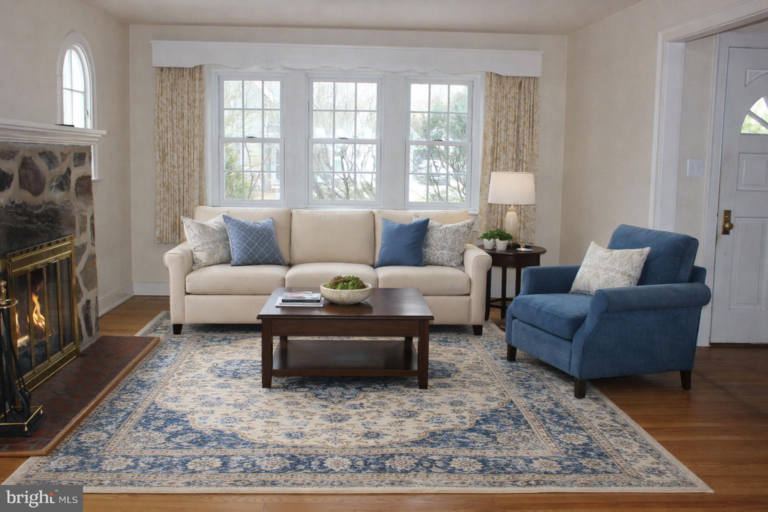 534 Kenwood Road Drexel Hill, PA 19026 - Photo 3 of 28 a living room with furniture and a rug