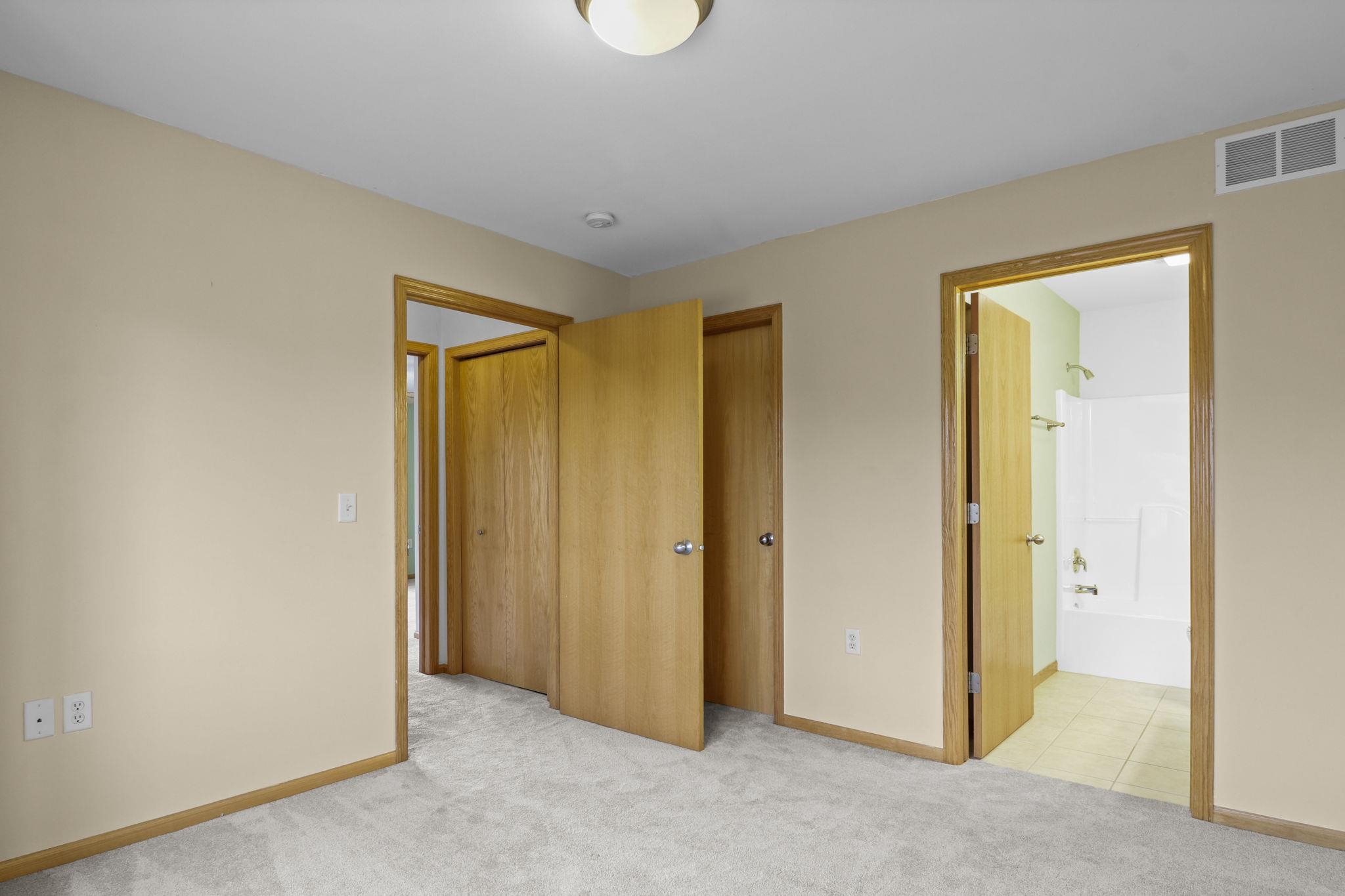 3902 Maple Grove Drive Madison, WI 53719 - Photo 24 of 34