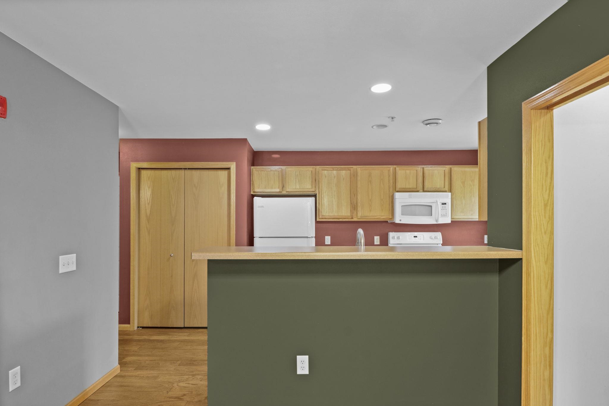 3902 Maple Grove Drive Madison, WI 53719 - Photo 9 of 34