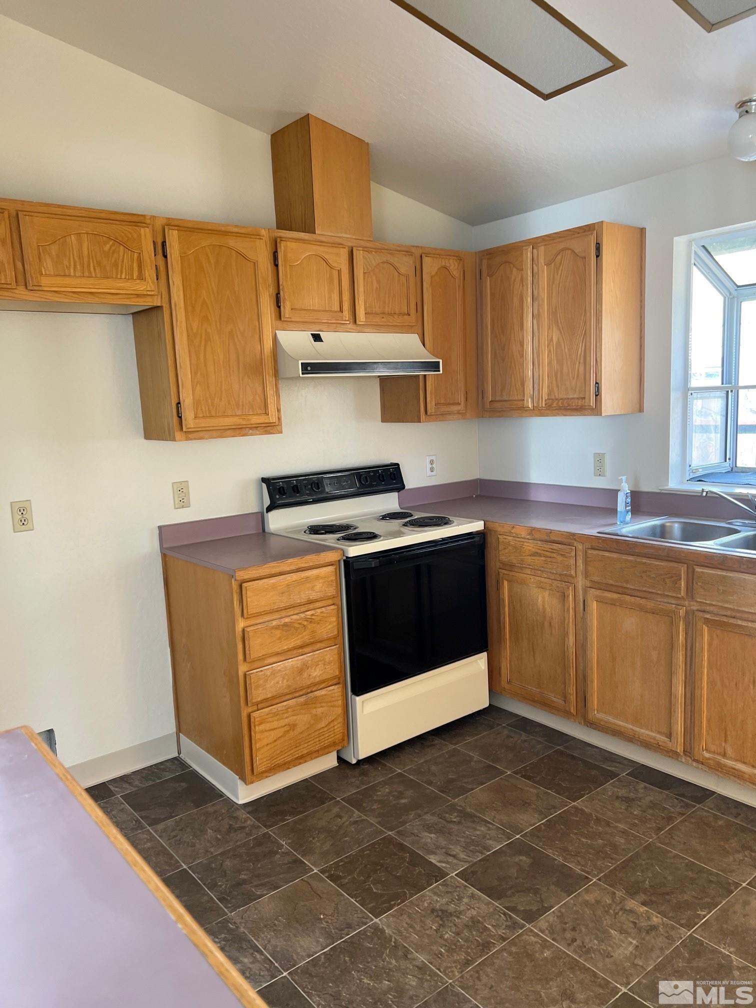 6302 Chesterfield Lane Reno, NV 89523 - Photo 2 of 12 Photo 2