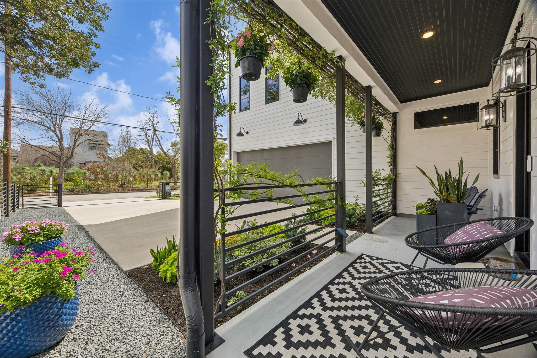 2705 Julian Street Houston, TX 77009 - Photo 3 of 50