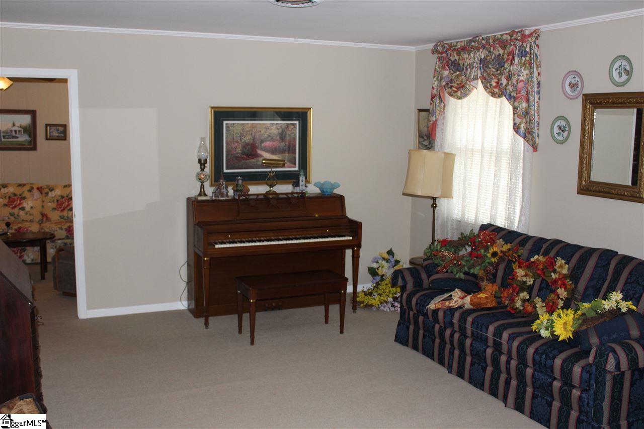 105 Thackston Street Fountain Inn, SC 29644 - Photo 10 of 22 Gallery Image 10