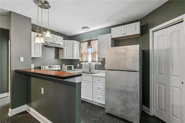 $235,000 | 3309 Oak Drive, Violet, LA 70092