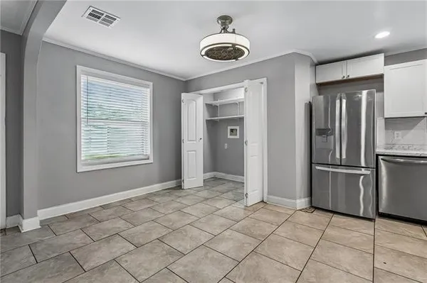 $235,000 | 3309 Oak Drive, Violet, LA 70092