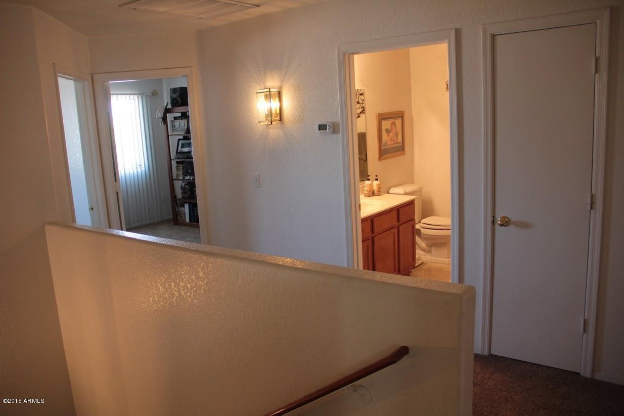 8927 West Ocotillo Road Glendale, AZ 85305 - Photo 7 of 21 6.JPG