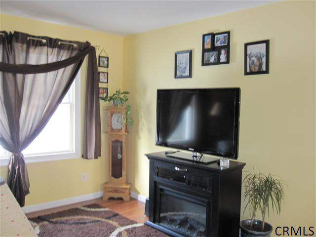 197 Vly Road Colonie, NY 12309 - Photo 5 of 15 Photo 5