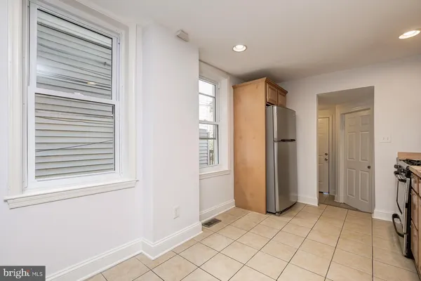 $2,500 | 23 North Patterson Park Avenue, Baltimore, MD 21231