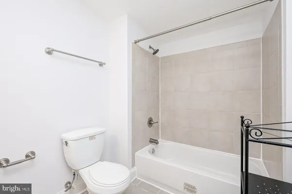 $2,500 | 23 North Patterson Park Avenue, Baltimore, MD 21231